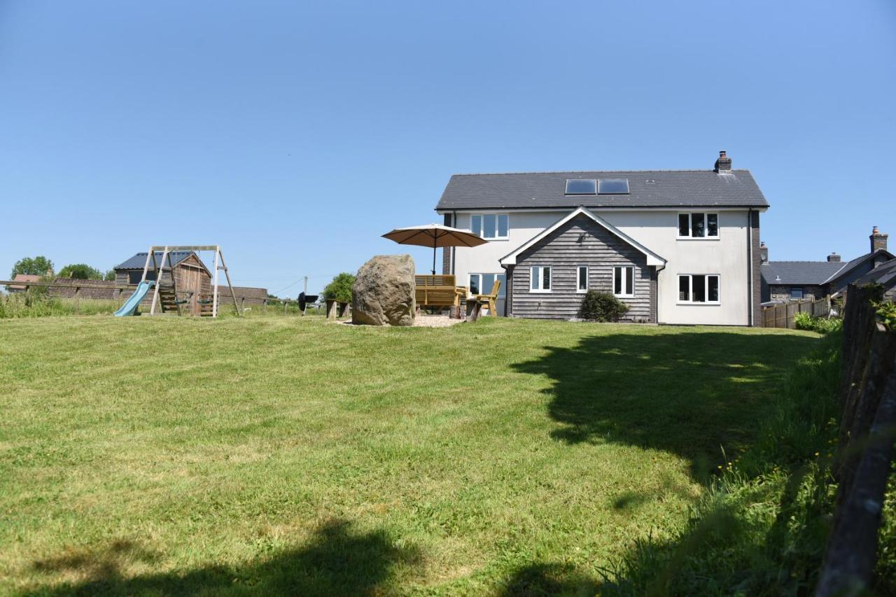 Maen Llwyd Villa Llanyre Dış mekan fotoğraf